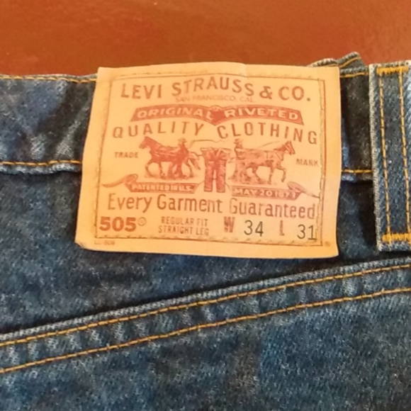 Levi's 505 Jeans - Picture 2 of 4